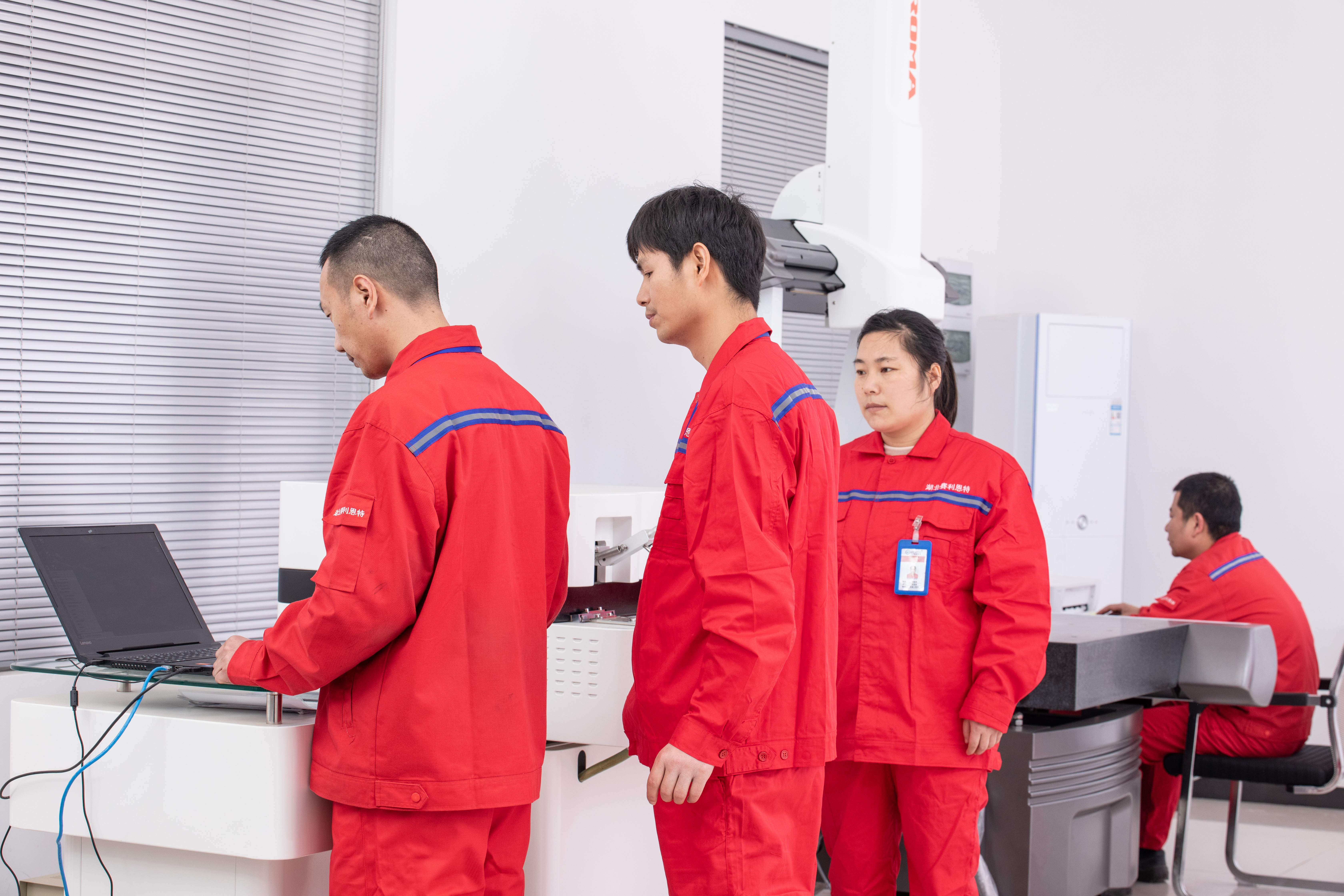 MICH7240.jpg MICH7240.jpg